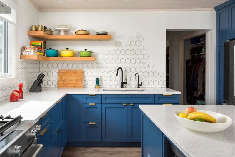 Kitchens With Floating Shelves 11 1024x683