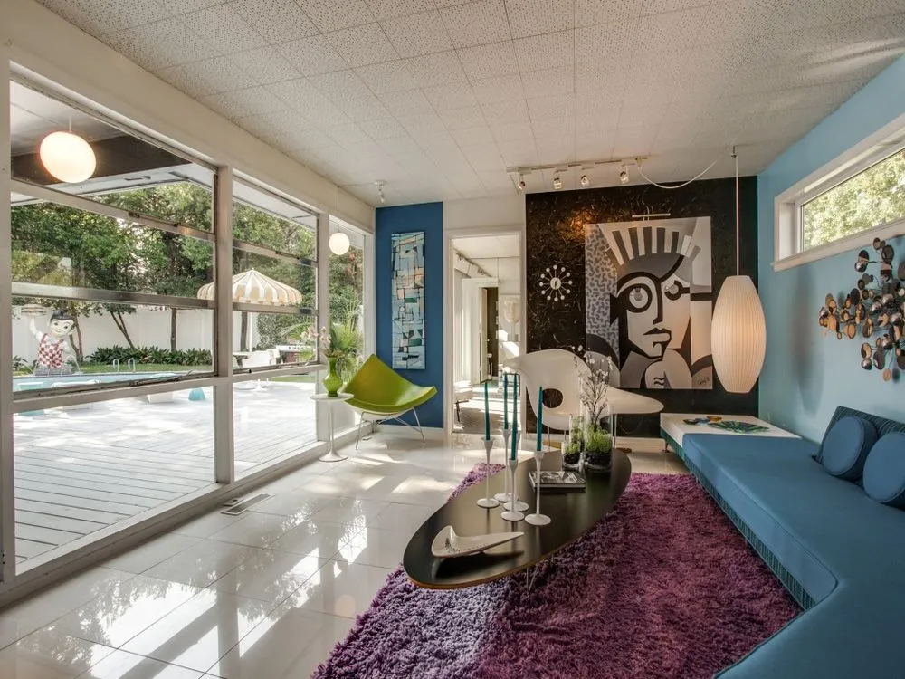 Try These 28 Retro-Futuristic Home Design Ideas