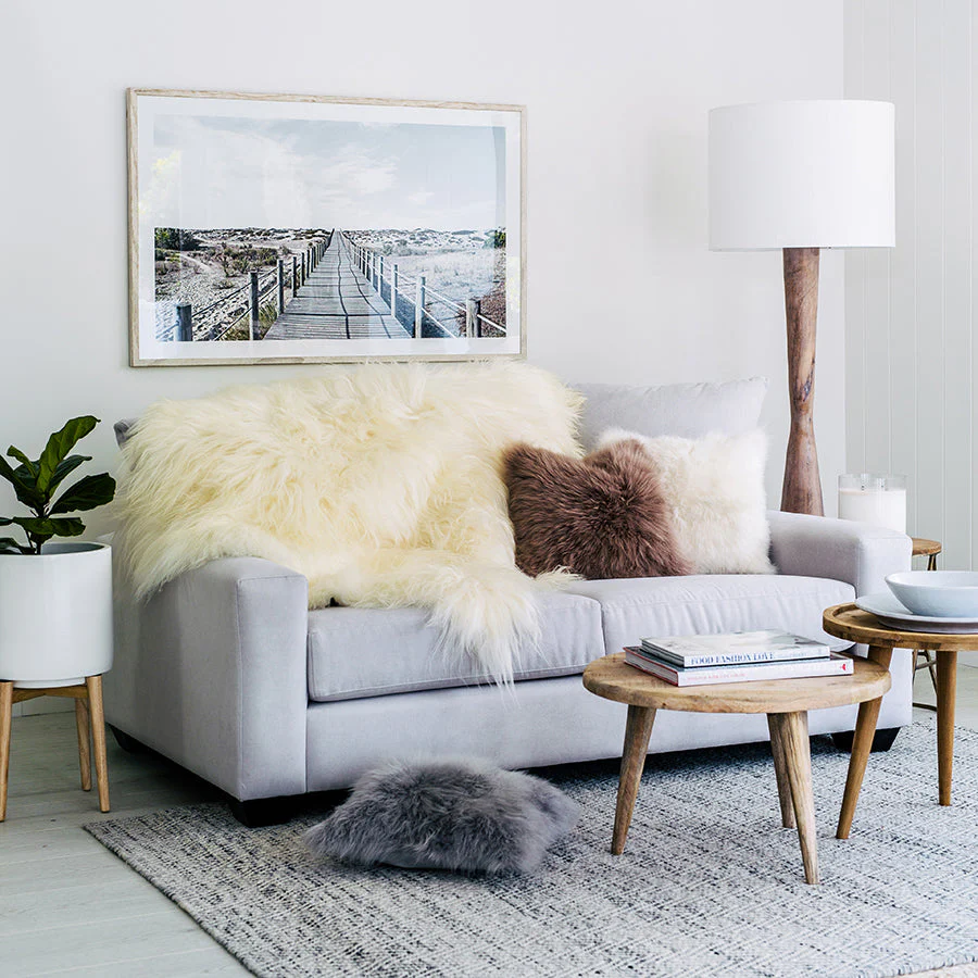 White Icelandic Sheepskin Area Rug Lge1 900x