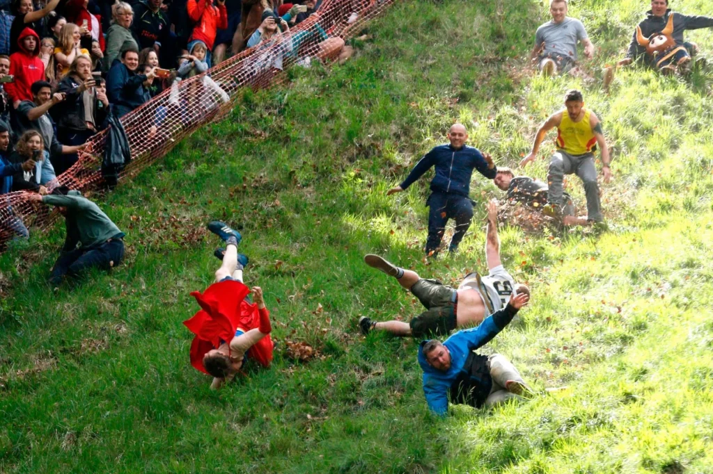 1 Twm Glo 270519 Cheeserolling 1017jpg