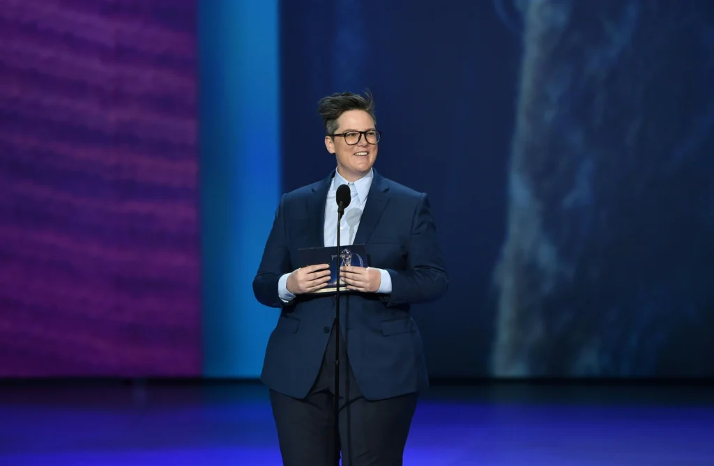 Hannah Gadsby Tijdens De Uitreiking Van De Emmy S In 2018 Een