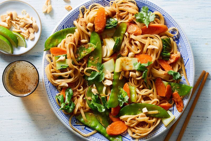 Asian peanut rice noodle stir fry 95d9ad57f02f3cbcf32c233b38dcce08