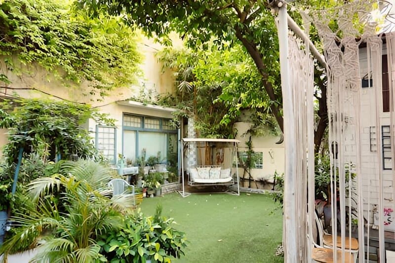 Cozy small home patio