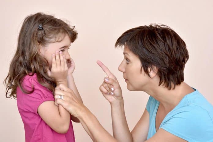 Education enfants madagascar gronder 696x465