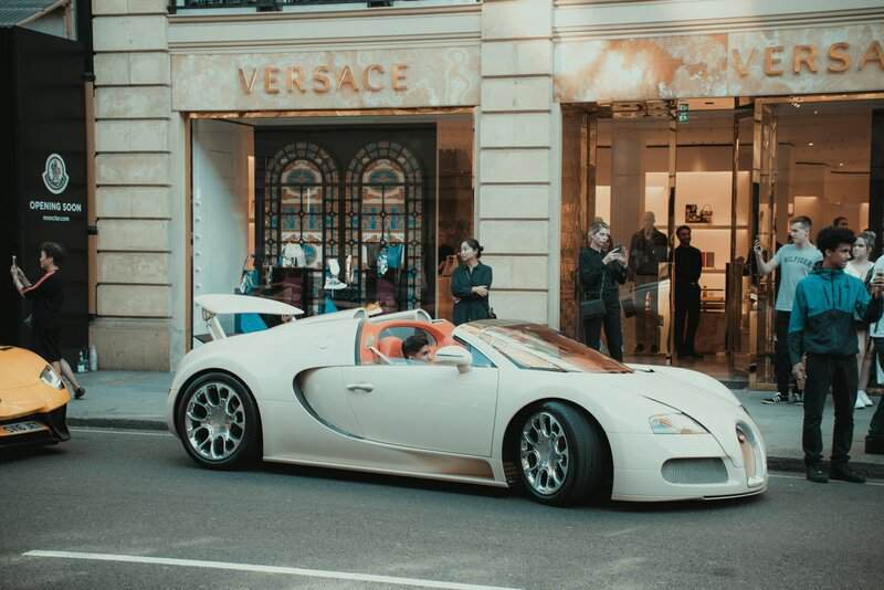 21 Things Rich People Never Buy New (That Middle Class Wastes Money On)