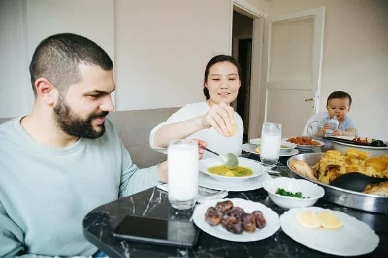 8. Family Dinners as Events