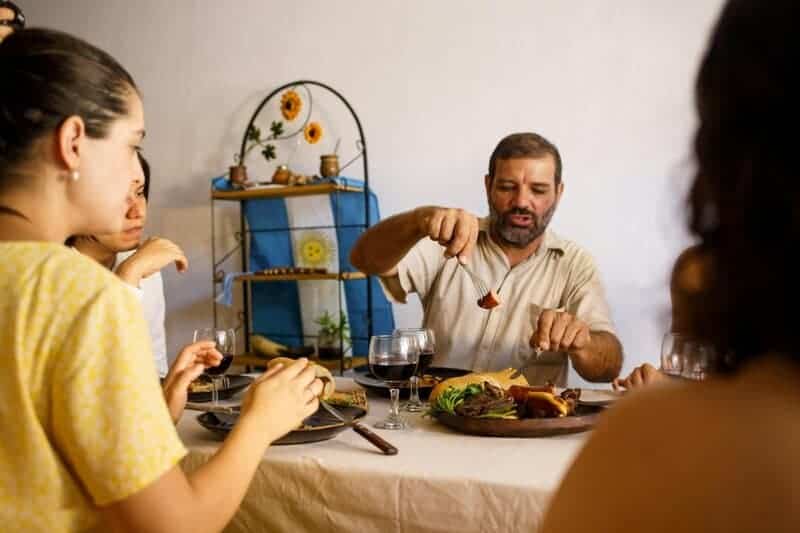 15. Prioritizing Social Meals Over Eating Alone