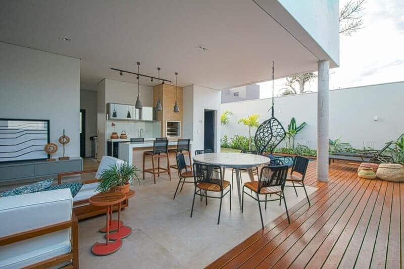 11. Outdoor Kitchens