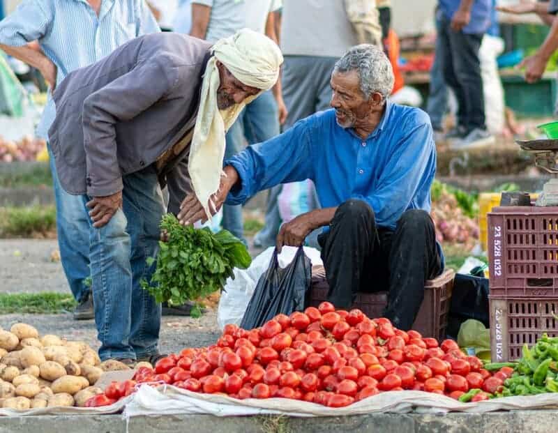 13. Local Markets: Social Shopping