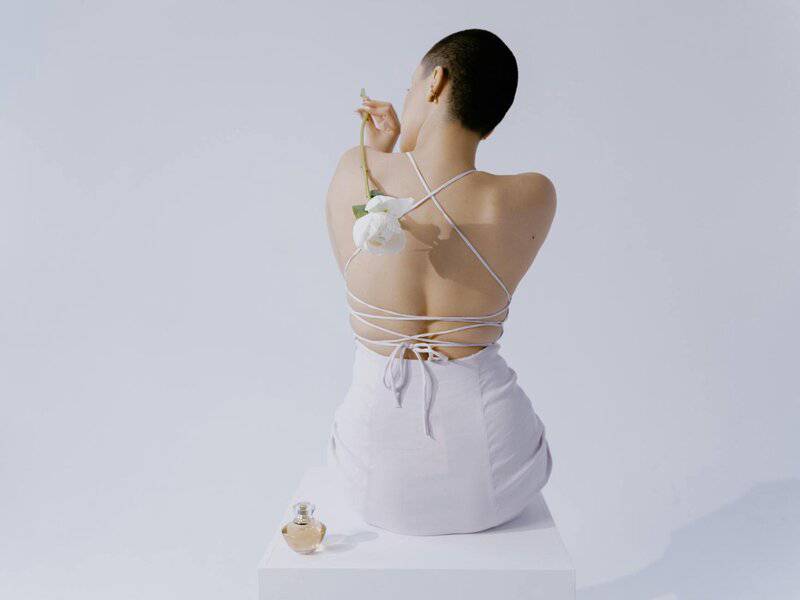 5. Only Wearing Conservative Hemlines